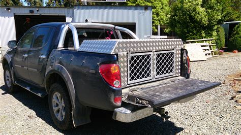 removable dog cage for ute